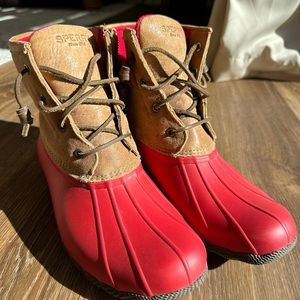 SPERRY women’s saltwater duck boot